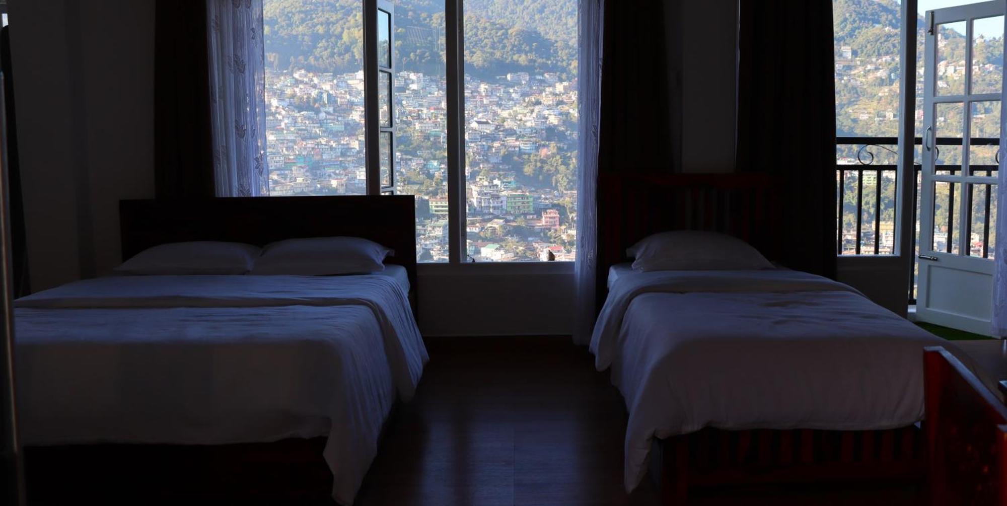 Edelweiss Hotel Kohima Luaran gambar